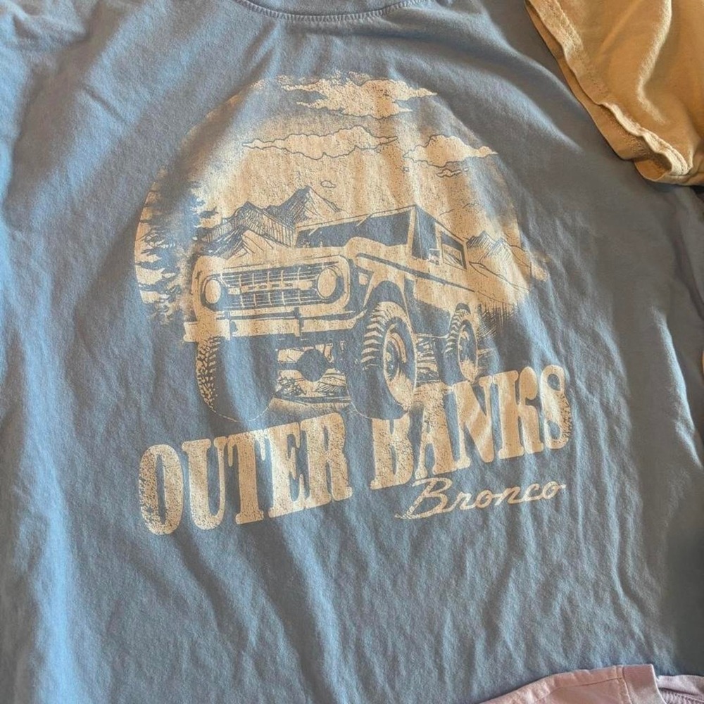 Ford Bronco Bundle T-shirts size Medium - Picture 2 of 5
